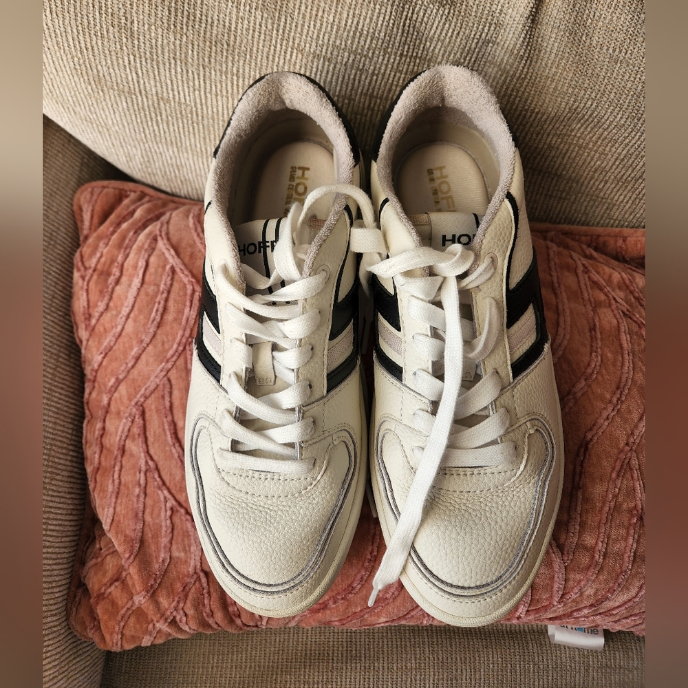 Hoff Women's Cream and Black Sneakers